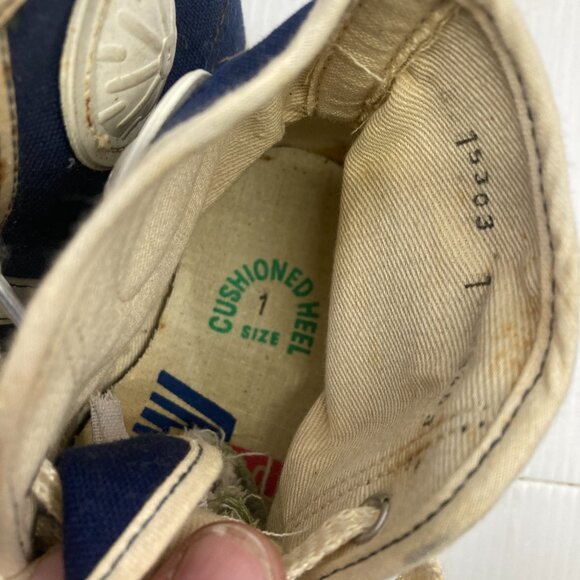 Vtg 1950s NEW DEADSTOCK running shoes converse style boy child sz 1 ? - Picture 5 of 6